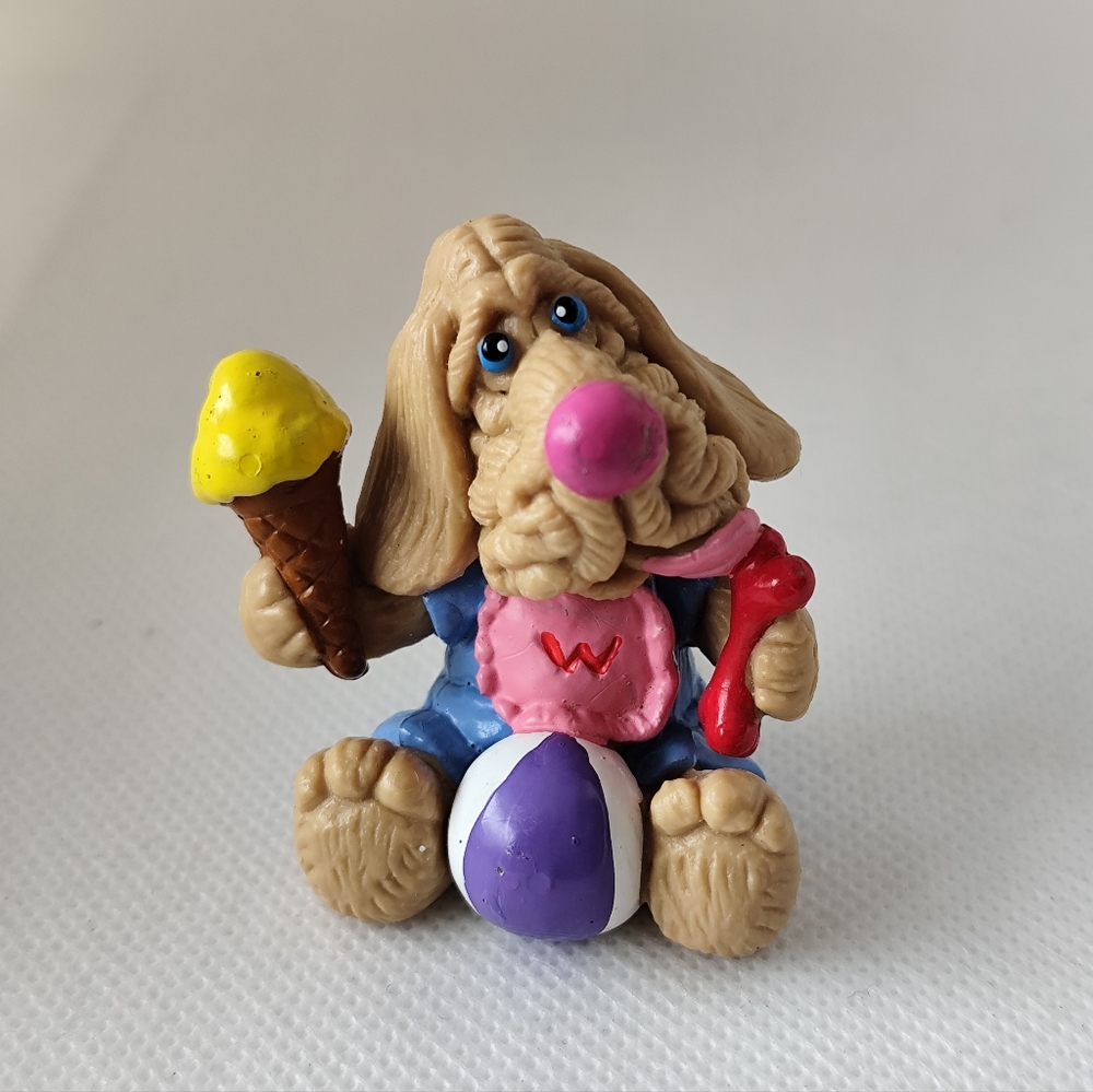 3/$25💙Wrinkle Dog Baby Toddler Bib Ice Cream Toys Ball Ganz Bros PVC Figure